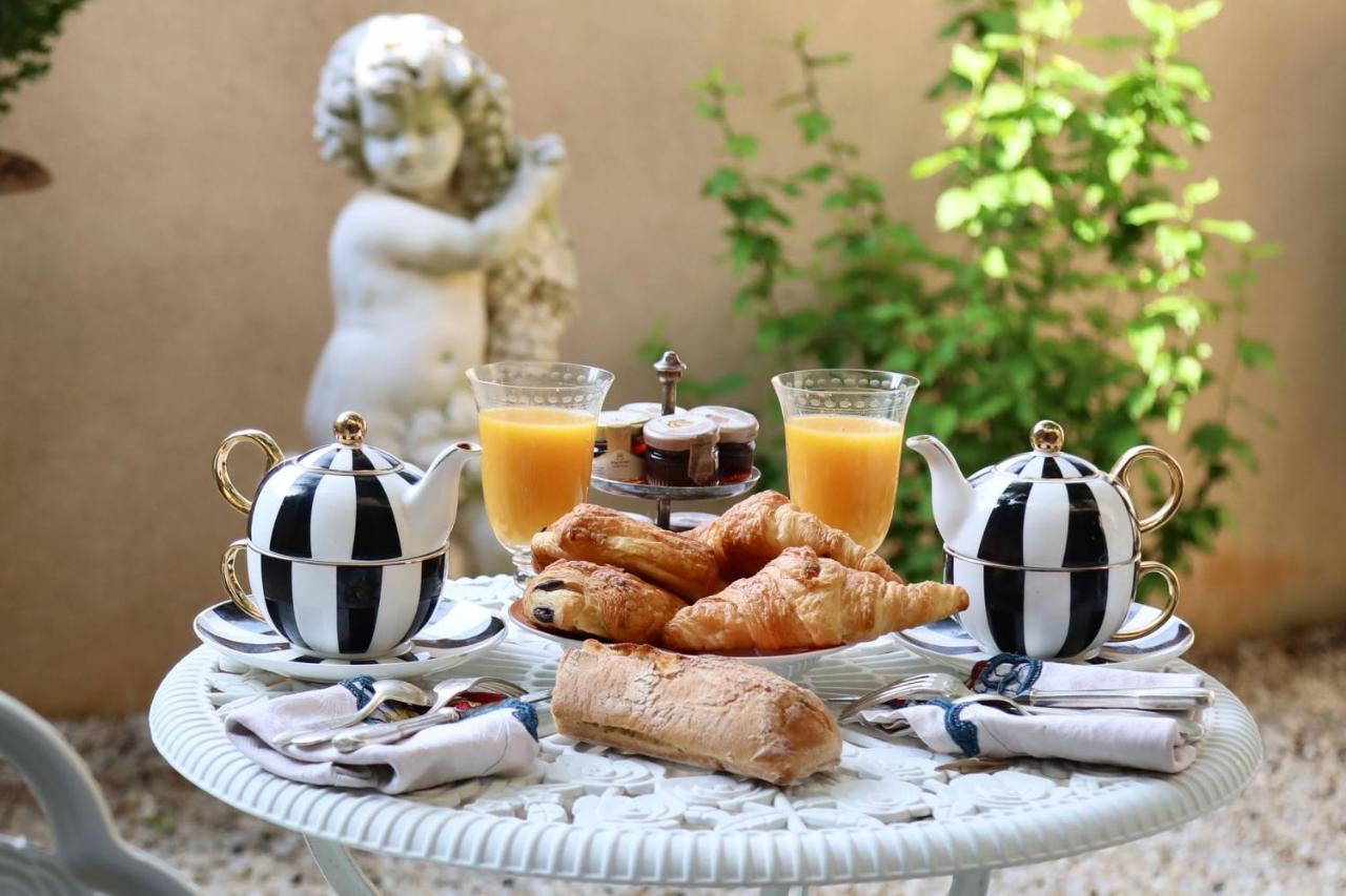 Lou Pitchoun Luxe Et Serenite Au Coeur De Saint-Tropez Suite Familiale Avec Chambre Separee Avec Jardin Enchanteur Pour 4 Adultes Et 1 Enfant Exterior foto