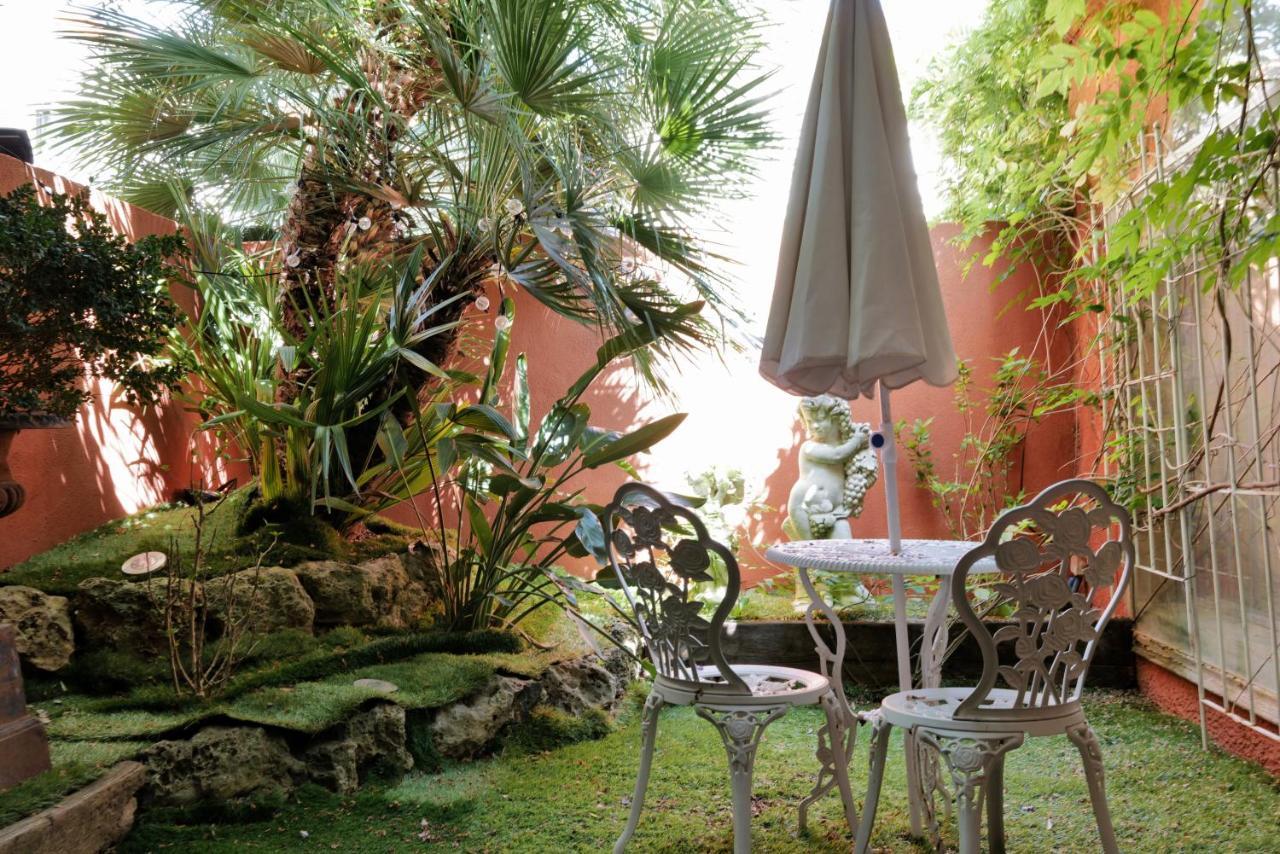 Lou Pitchoun Luxe Et Serenite Au Coeur De Saint-Tropez Suite Familiale Avec Chambre Separee Avec Jardin Enchanteur Pour 4 Adultes Et 1 Enfant Exterior foto